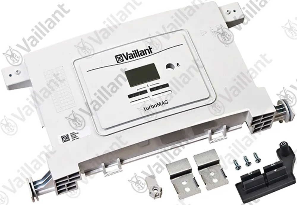 Weiße Steuerplatine von Vaillant mit digitalem Display und Bedienelementen. Zubehörteile wie Halterungen, Schrauben und ein Verbindungselement sind ebenfalls abgebildet.
